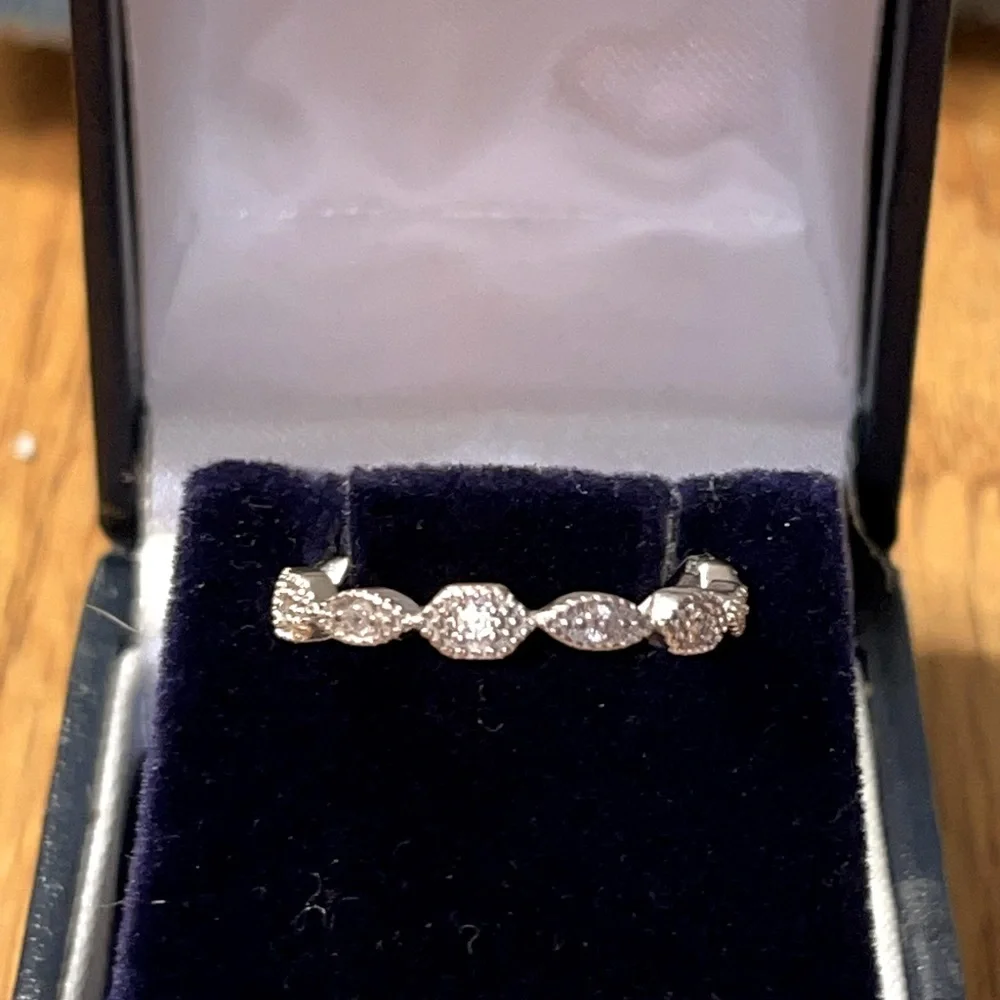 Sterling silver stackable eternity band with CZs size 7.5 - Picture 8 of 9